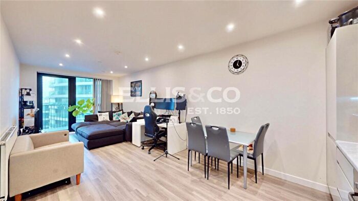 2 Bedroom Apartment For Sale In North End Road, Wembley, HA9