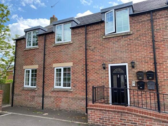 2 Bedroom House To Rent In Low Road West, Warmsworth, Doncaster, DN4