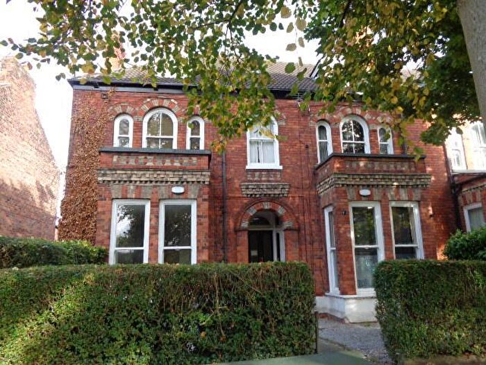 2 Bedroom Flat To Rent In Park Avenue, Hull, HU5