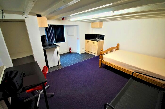 Studio To Rent In Flat Holyhead Road, Coventry, CV1