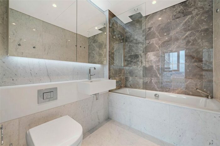 2 Bedroom Flat To Rent In Casson Square, London, SE1