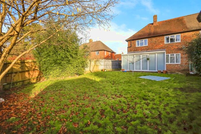 2 Bedroom Semi-Detached House For Sale In Southmead Close, Mayfield, TN20