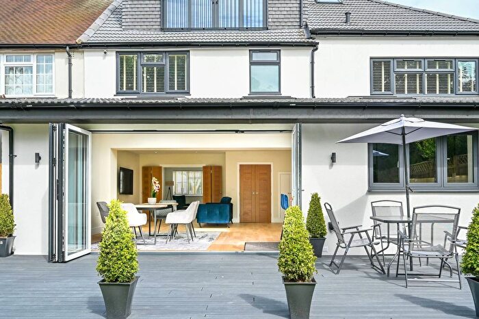 5 Bedroom Property To Rent In Meadow Hill, New Malden, KT3
