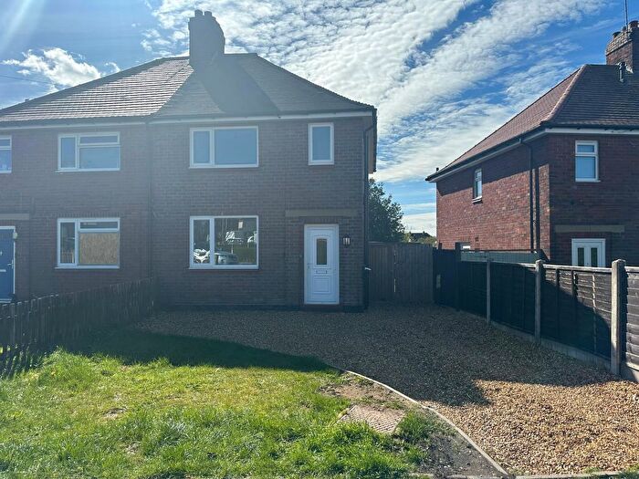 3 Bedroom Semi Detached House To Rent In Sussex Road, Burton Upon Trent, DE15