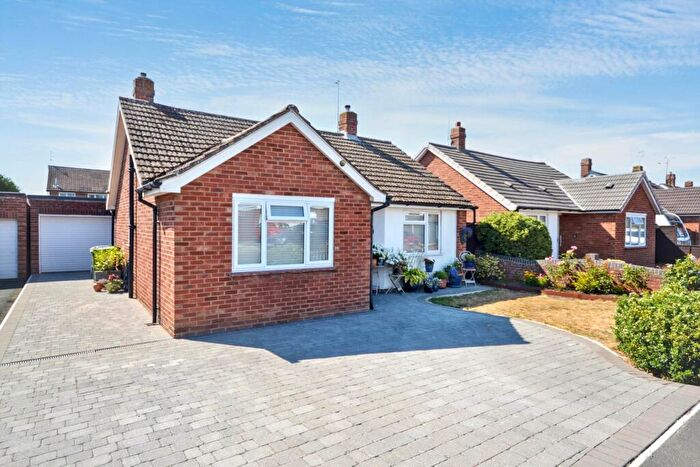 2 Bedroom Detached House For Sale In Moulder Road, Tewkesbury, Gloucestershire, GL20