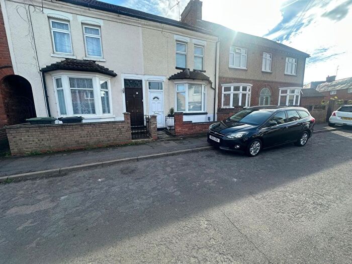 3 Bedroom Property To Rent In Pratt Road, Rushden, NN10