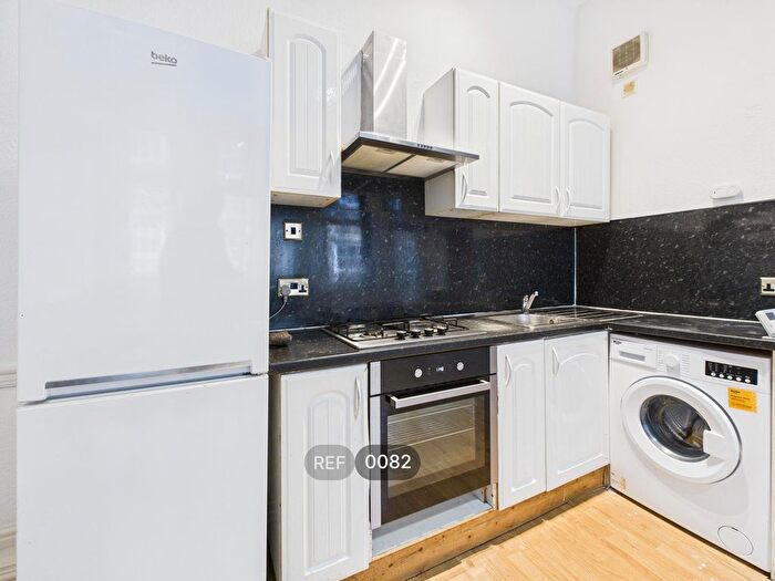 1 Bedroom Flat To Rent In Bishop Lane, Hull, HU1