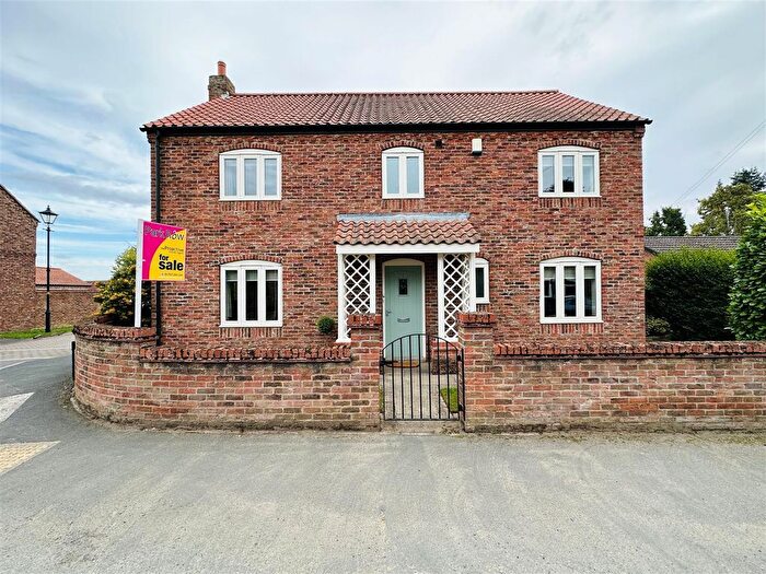 6 Bedroom Detached House For Sale In Rythergate, Cawood, Selby, YO8