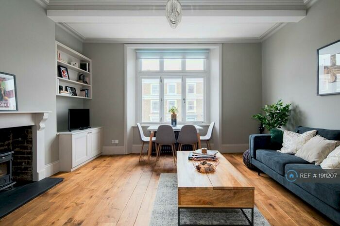 2 Bedroom Flat To Rent In Regents Park Road, London, NW1