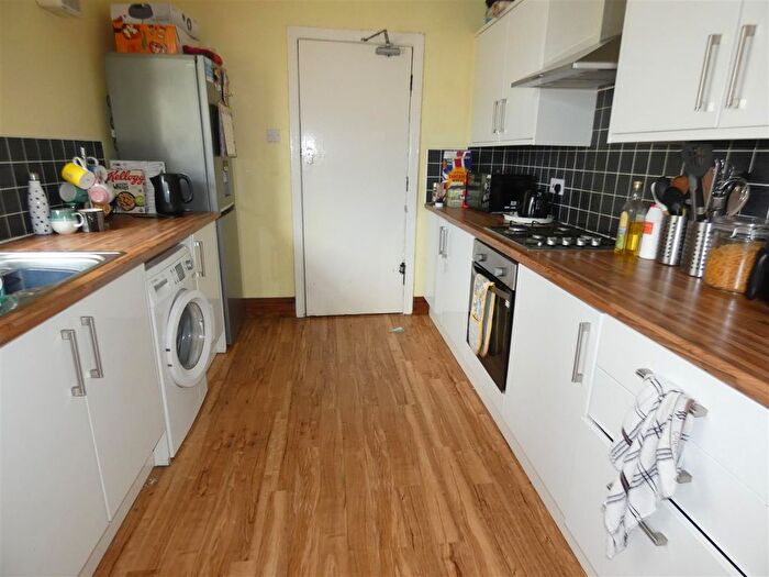 4 Bedroom Terraced House To Rent In Meldon Terrace, Heaton, Newcastle Upon Tyne, NE6
