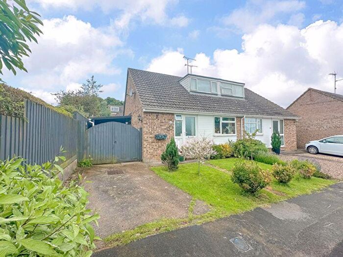 2 Bedroom Semi-Detached Bungalow For Sale In Coppice Close, Banbury, OX16