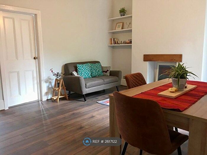 1 Bedroom Flat To Rent In Elmsworth Avenue, Hounslow, TW3