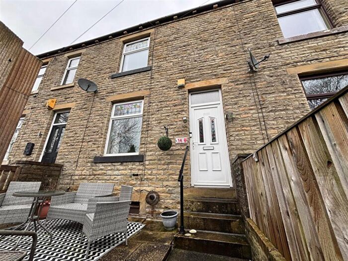 2 Bedroom Terraced House For Sale In , Hebble View, Wheatley, HX3