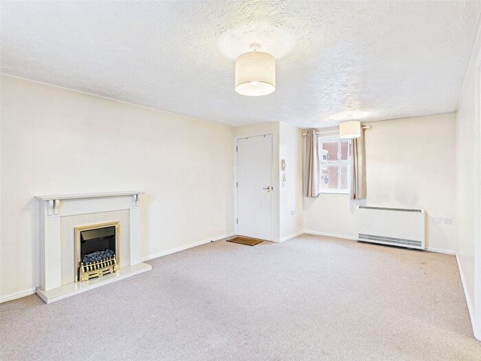 2 Bedroom Flat To Rent In Hallen Close, Bristol, BS16