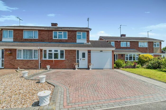 3 Bedroom Semi-Detached House For Sale In Baccara Grove, Bletchley, Milton Keynes, Buckinghamshire, MK2
