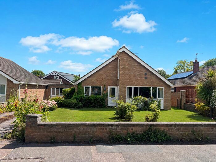 3 Bedroom Detached Bungalow For Sale In Cemetery Road, Lakenheath, IP27