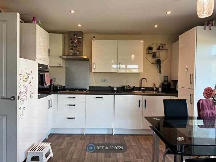 2 Bedroom Flat To Rent In Patchway, Bristol, BS34