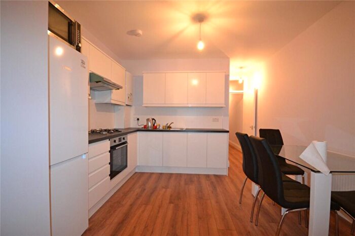 3 Bedroom Apartment To Rent In Olive Road, London, NW2