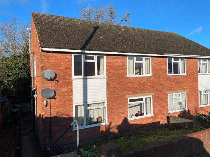 2 Bedroom Flat To Rent In Cam, Dursley, Gloucestershire, GL11