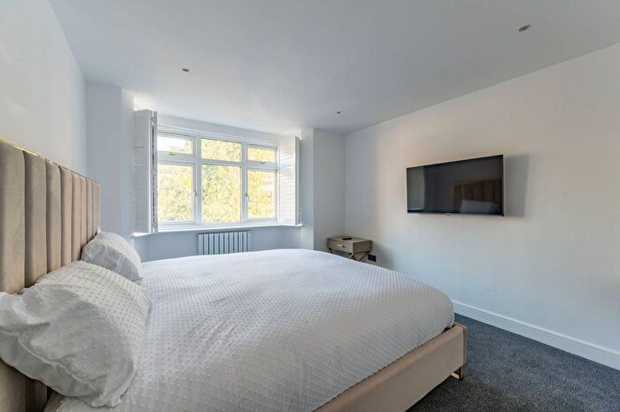 3 Bedroom End Terrace House To Rent In Wymering Road, Maida Vale, London, W9