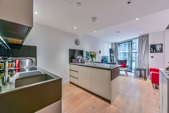 1 Bedroom Flat For Sale In Riverlight Quay, Nine Elms, London, SW11