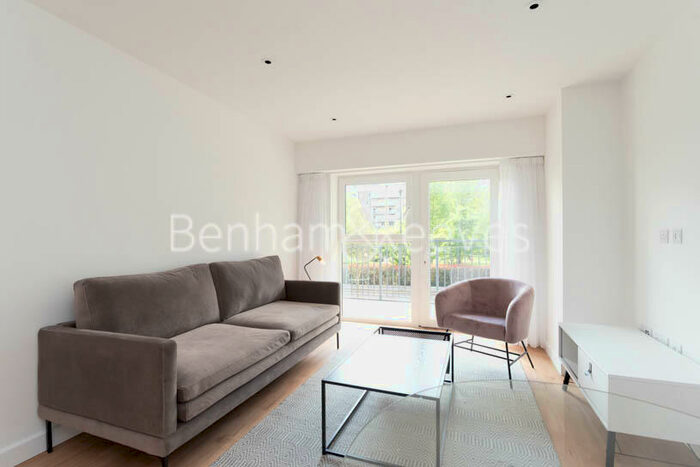 1 Bedroom Apartment To Rent In Beaufort Square, Colindale, NW9