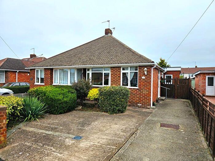 2 Bedroom Semi-Detached Bungalow For Sale In Hillview Drive, Gloucester, GL3