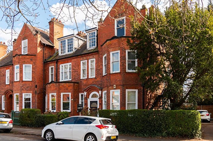 2 Bedroom Flat For Sale In Avenue Road, Stoneygate, LE2