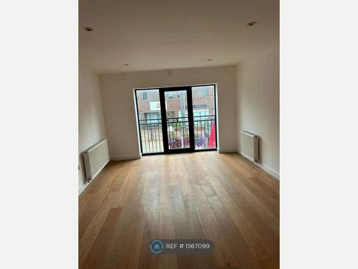 2 Bedroom Flat To Rent In Broadway, Bexleyheath, DA6