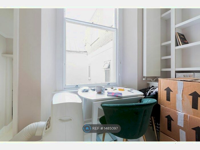 1 Bedroom Flat To Rent In Gloucester Terrace, London, W2