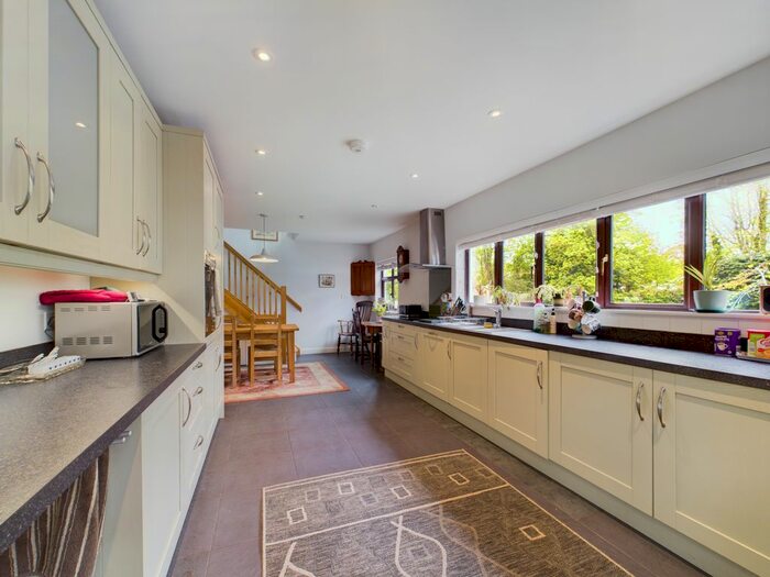 2 Bedroom Property To Rent In Riverside Close, Charlton Kings, Cheltenham, GL52