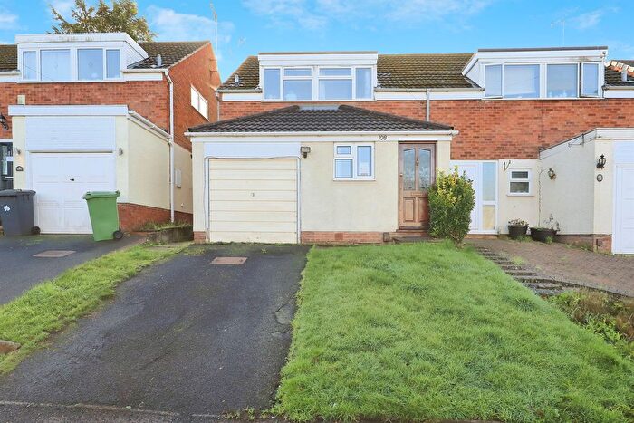 3 Bedroom Semi Detached House For Sale In Stoney Lane, Kidderminster, DY10