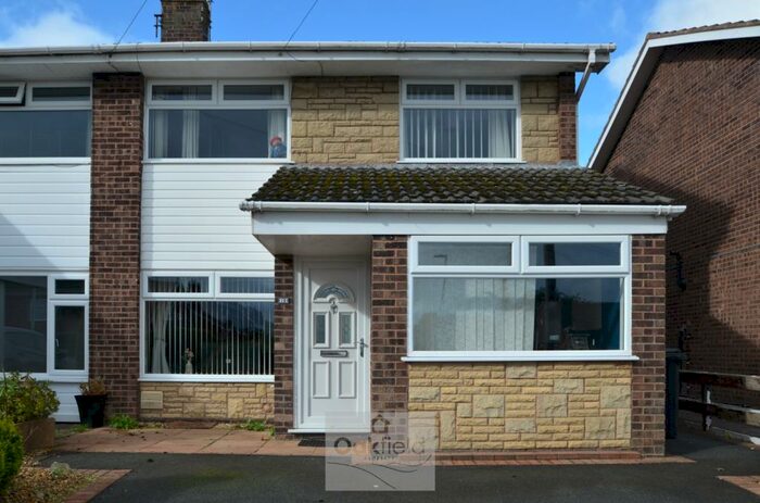 3 Bedroom Semi-Detached House To Rent In Llewelyn Drive, Bryn-Y-Baal, Mold, Flintshire, CH7