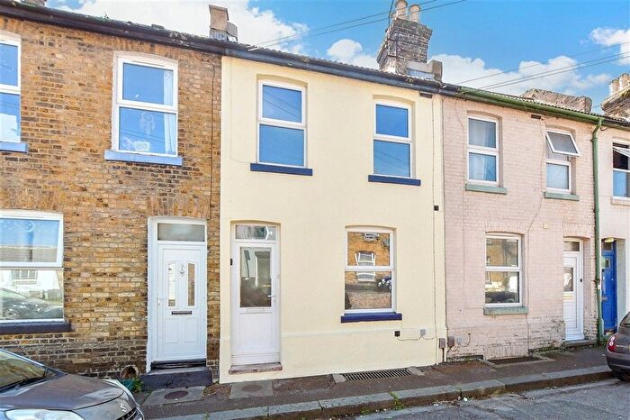 3 Bedroom Terraced House For Sale In Winchelsea Street, Dover, Kent, CT17