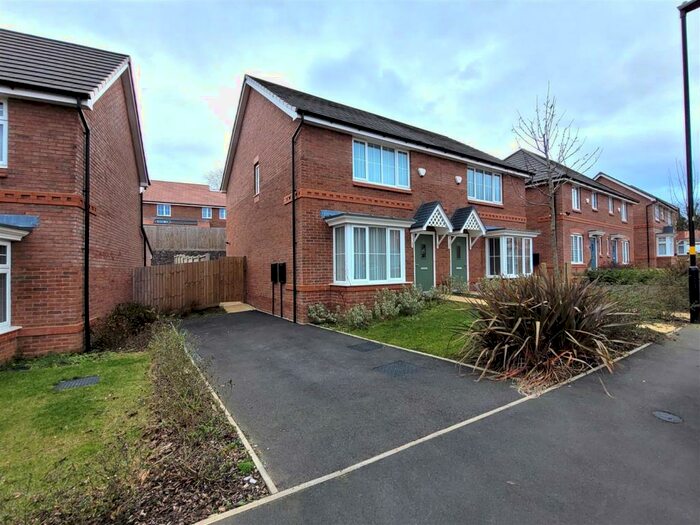 3 Bedroom Semi-Detached House To Rent In Lea Hall Green, Handsworth, Birmingham, B20