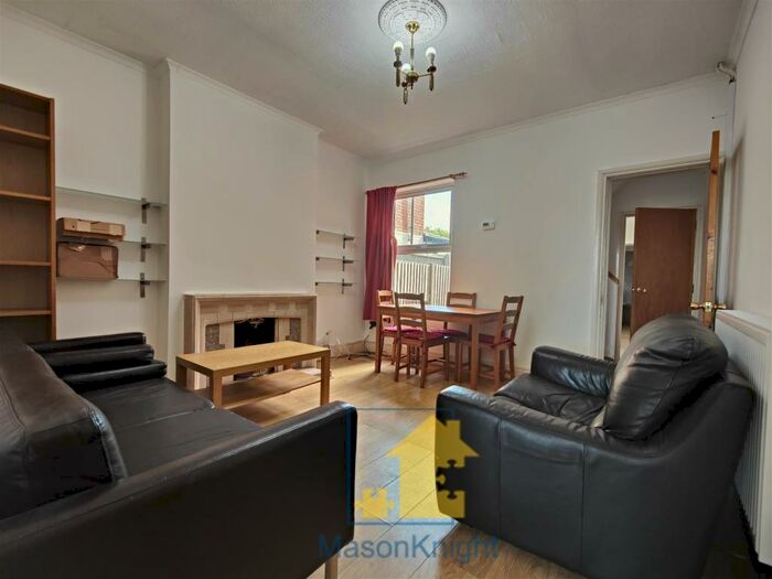 4 Bedroom Terraced House To Rent In Flexible Start Date Selly Oak, Birmingham, B29