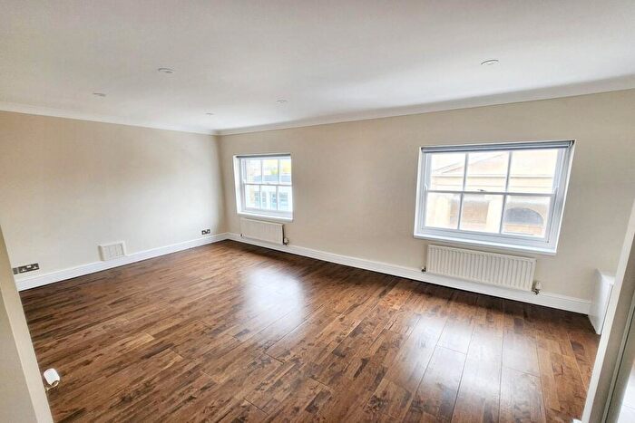2 Bedroom Apartment To Rent In Cosway Street, Marylebone, London, NW1