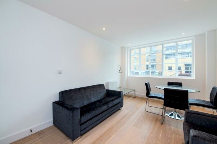 1 Bedroom Apartment To Rent In Sail Loft Court, Royal Quay, Poplar, E14