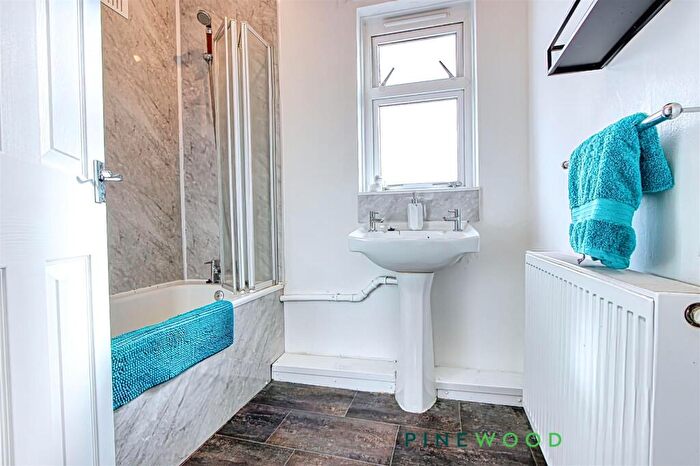 2 Bedroom Semi-Detached House For Sale In Scarsdale Crescent, Brimington, Chesterfield, Derbyshire, S43