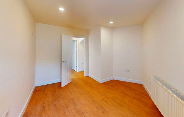 2 Bedroom Flat To Rent In Sydenham Road, Croydon, CR0