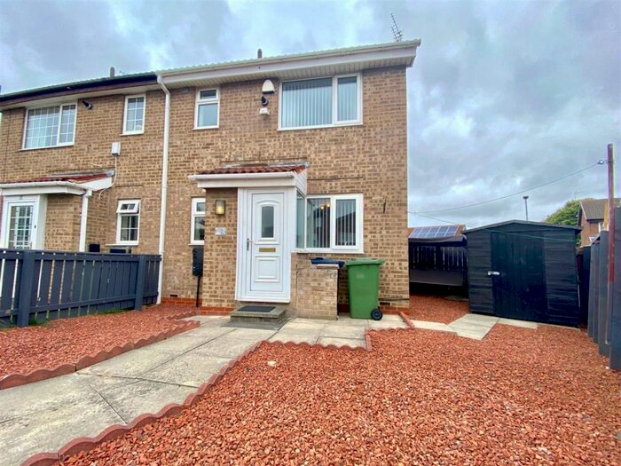 1 Bedroom Apartment To Rent In Slaley Close, Wardley, Gateshead, NE10