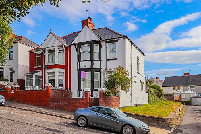 3 Bedroom Semi-Detached House For Sale In Tynewydd Road, Barry, CF62