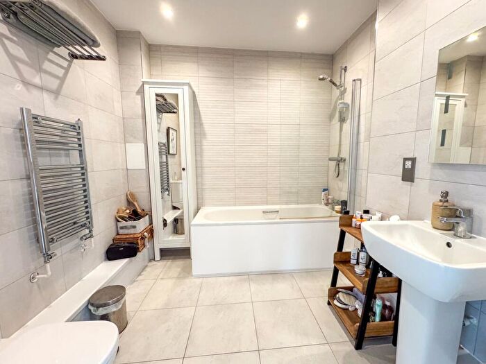 2 Bedroom Flat For Sale In Gayton Road, Harrow, HA1