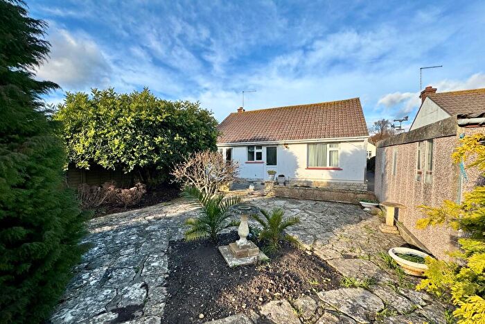 2 Bedroom Bungalow For Sale In Prospect Crescent, Swanage, BH19