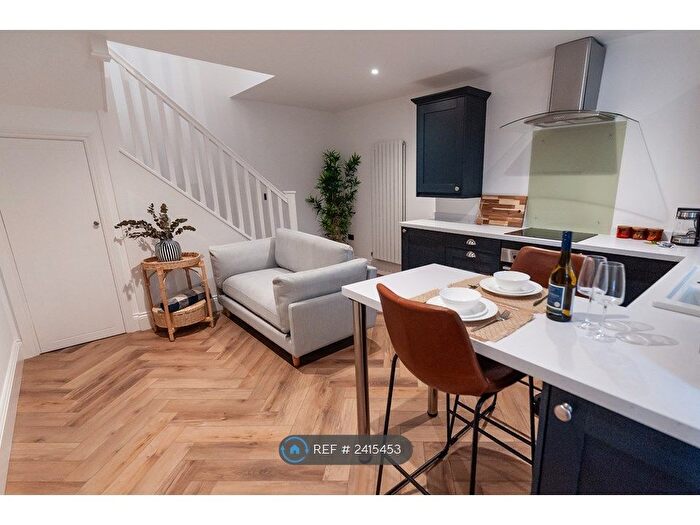 1 Bedroom Flat To Rent In Lincoln Street, York, YO26