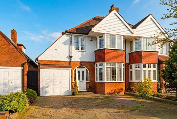 3 Bedroom Semi Detached House For Sale In Staplehurst Road, Hall Green, B28