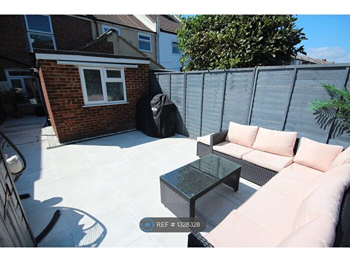 2 Bedroom Terraced House To Rent In Boulton Road, Southsea, PO5