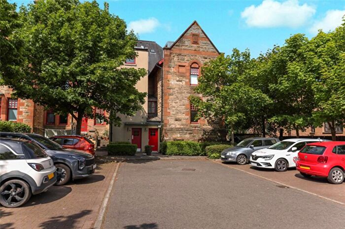 2 Bedroom Flat For Sale In Coplaw Court, Glasgow, Glasgow City, G42