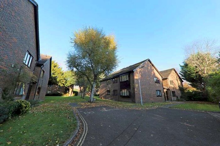 1 Bedroom Property To Rent In Pepys Close, Uxbridge, UB10