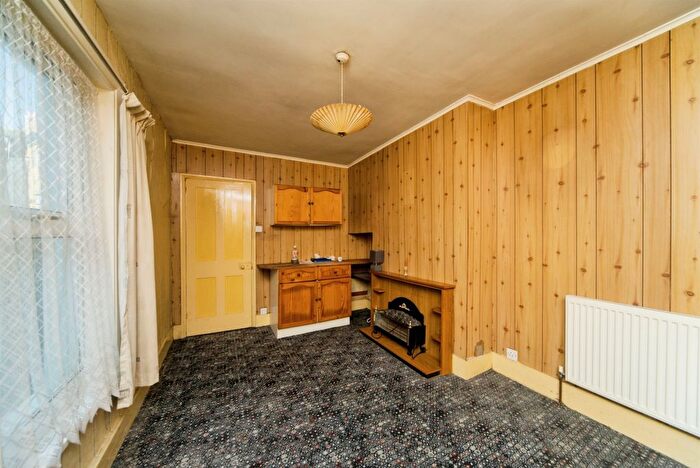 1 Bedroom Flat For Sale In Cornwall Road, Bexhill-On-Sea, TN39